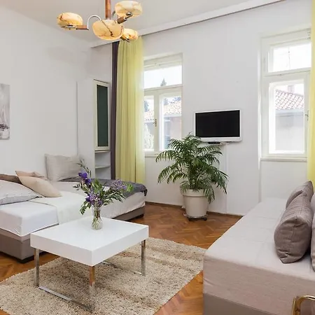 Rina Apartamento Split